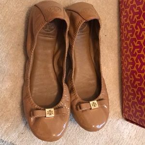 Tory Burch Eddie Flats sz 9
